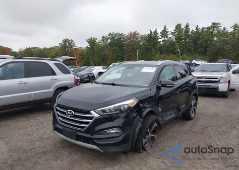 2017 Hyundai Tucson Sport z USA, uszkodzony, nr VIN KM8J3CA26HU438969
